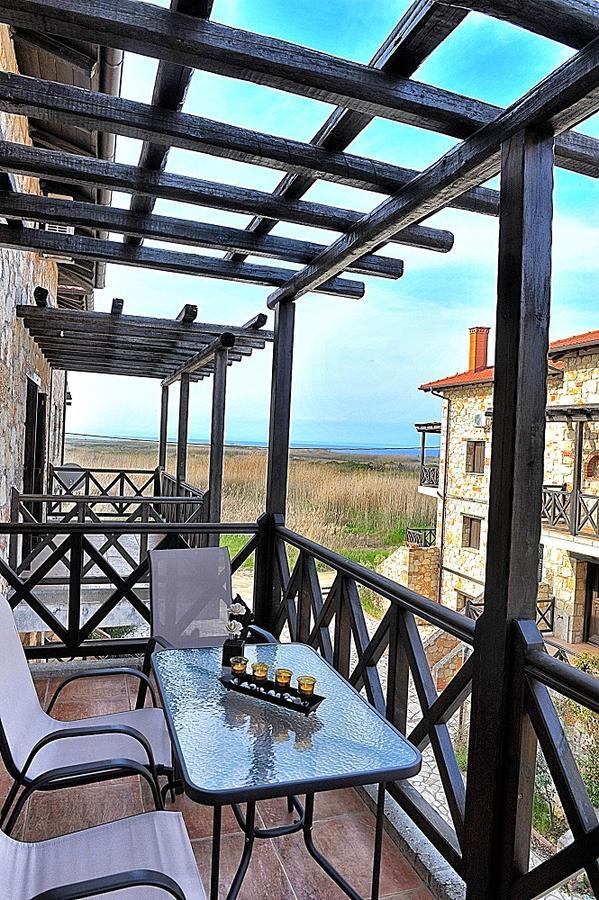 Sunstone Villas Psakoudia Exterior photo